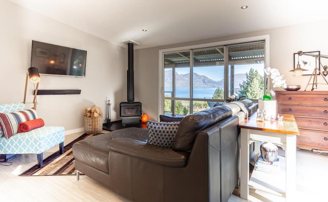 Private Cottage With Spa And Amazing Lake Views Closeburn Buitenkant foto