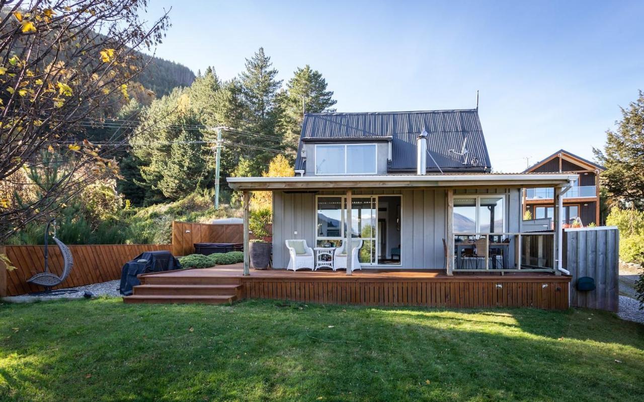 Private Cottage With Spa And Amazing Lake Views Closeburn Buitenkant foto